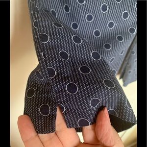 Ann Taylor Navy Blue Patterned Capris